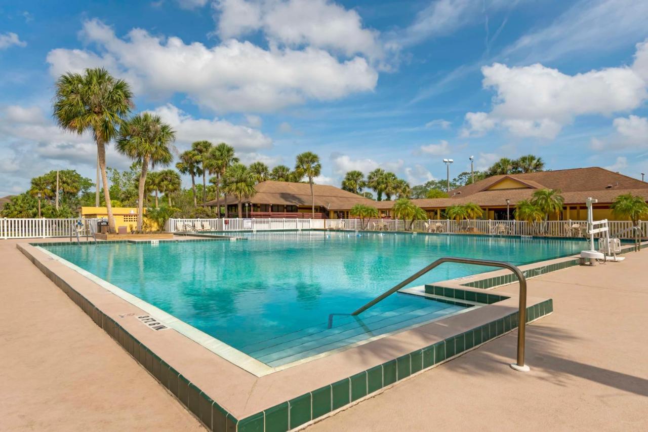 Best Western International Speedway Hotel Daytona Beach Exteriör bild