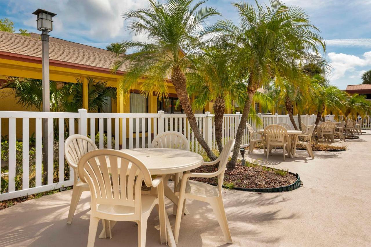 Best Western International Speedway Hotel Daytona Beach Exteriör bild