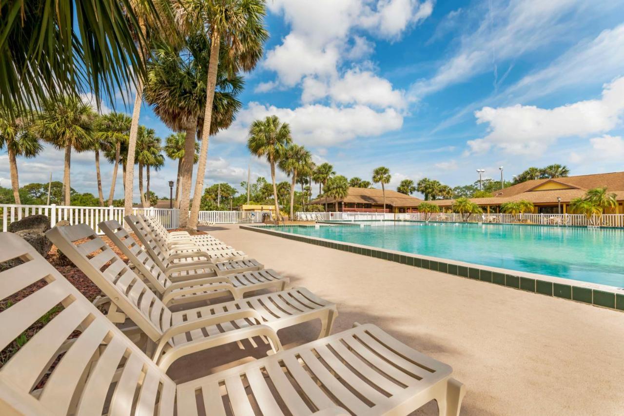 Best Western International Speedway Hotel Daytona Beach Exteriör bild